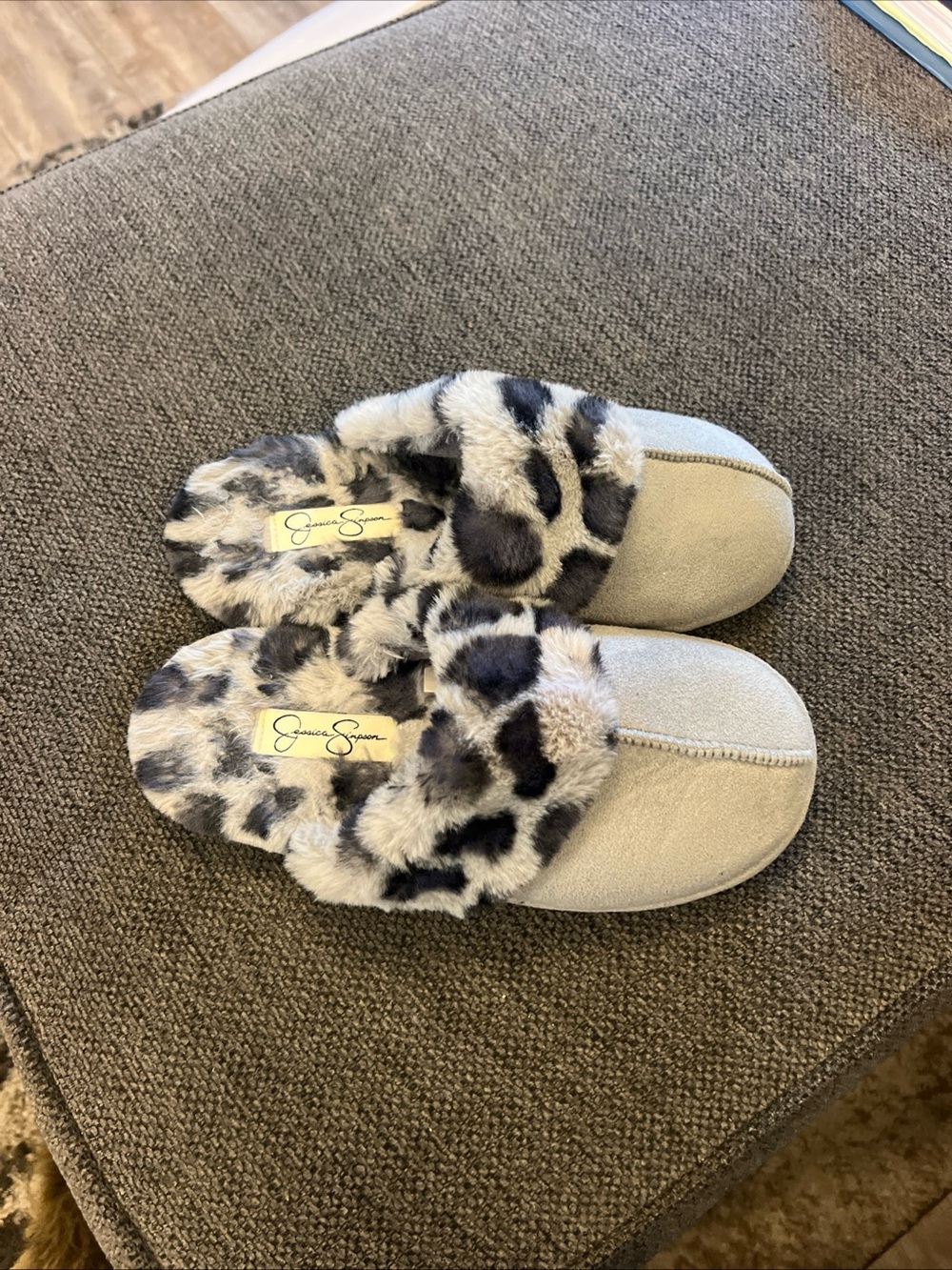 Jessica Simpson Gray Slip-On Slippers with Leopard Faux-Fur Cuff